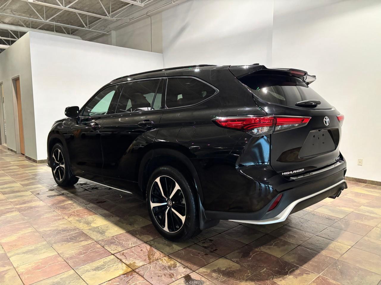 2022 Toyota Highlander XSE Photo