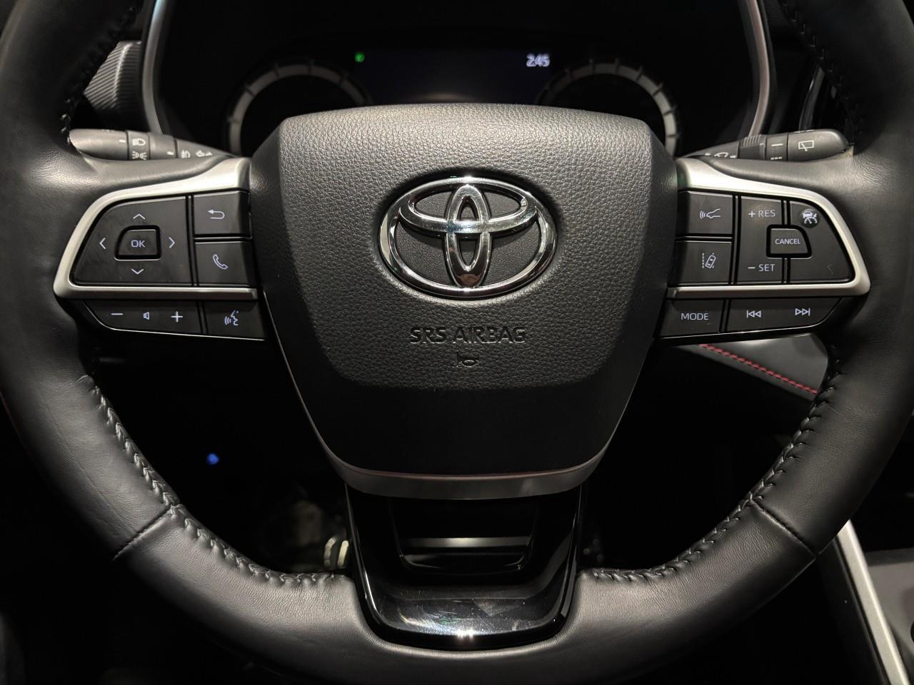 2022 Toyota Highlander XSE Photo