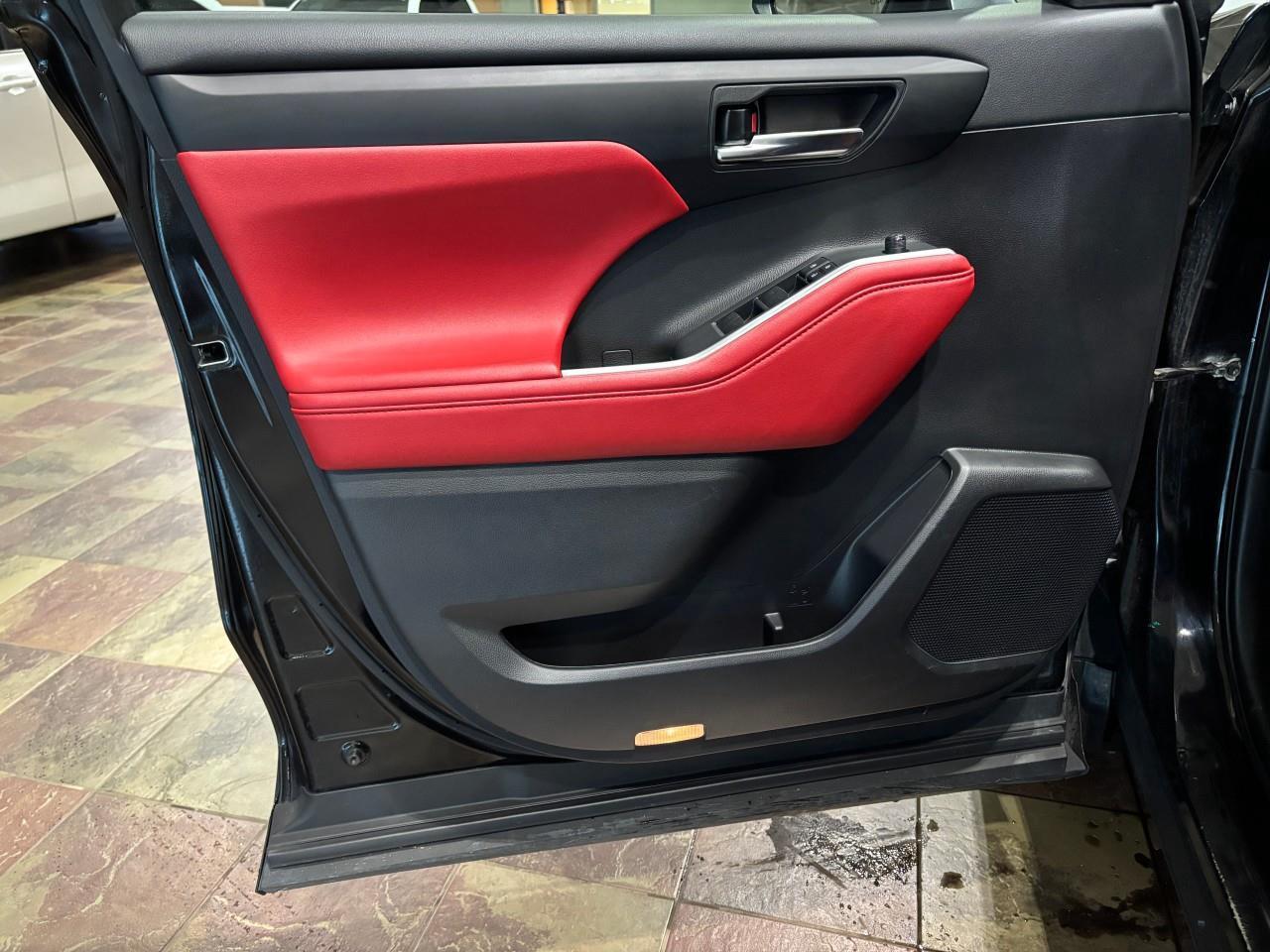 2022 Toyota Highlander XSE Photo