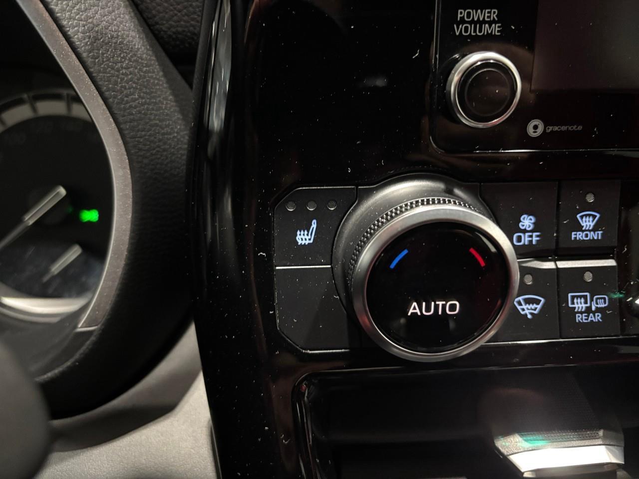 2022 Toyota Highlander XSE Photo