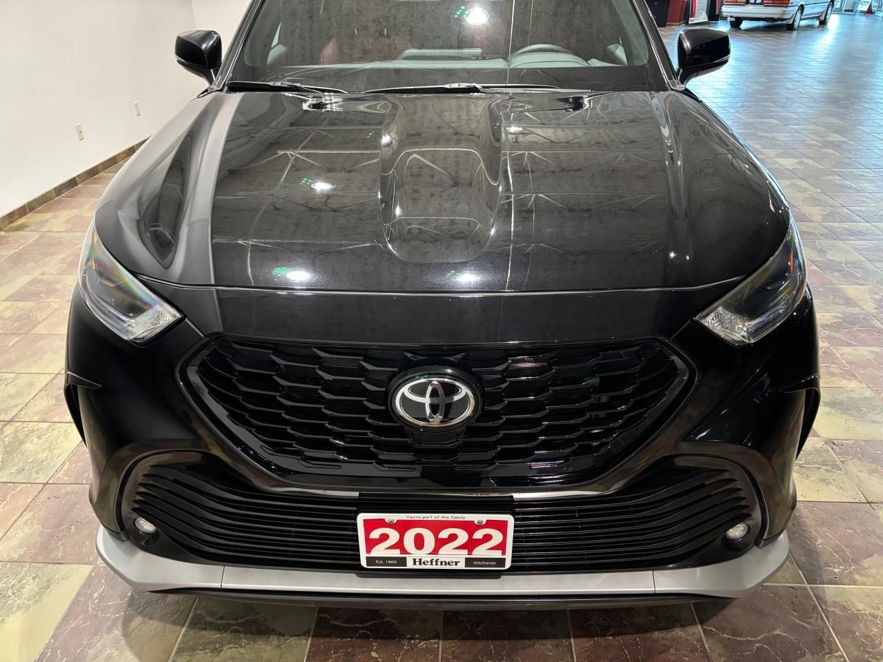 2022 Toyota Highlander XSE Photo