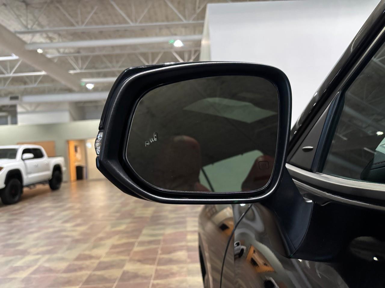 2022 Toyota Highlander XSE Photo