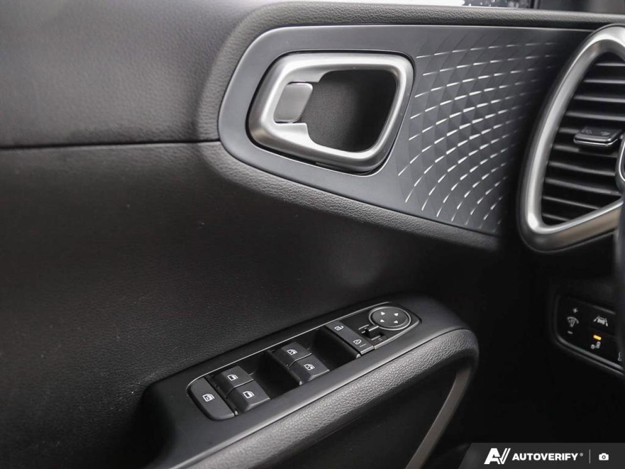 2020 Kia Soul EX   Apple CarPlay   Backup Camera   Heated Seats Photo