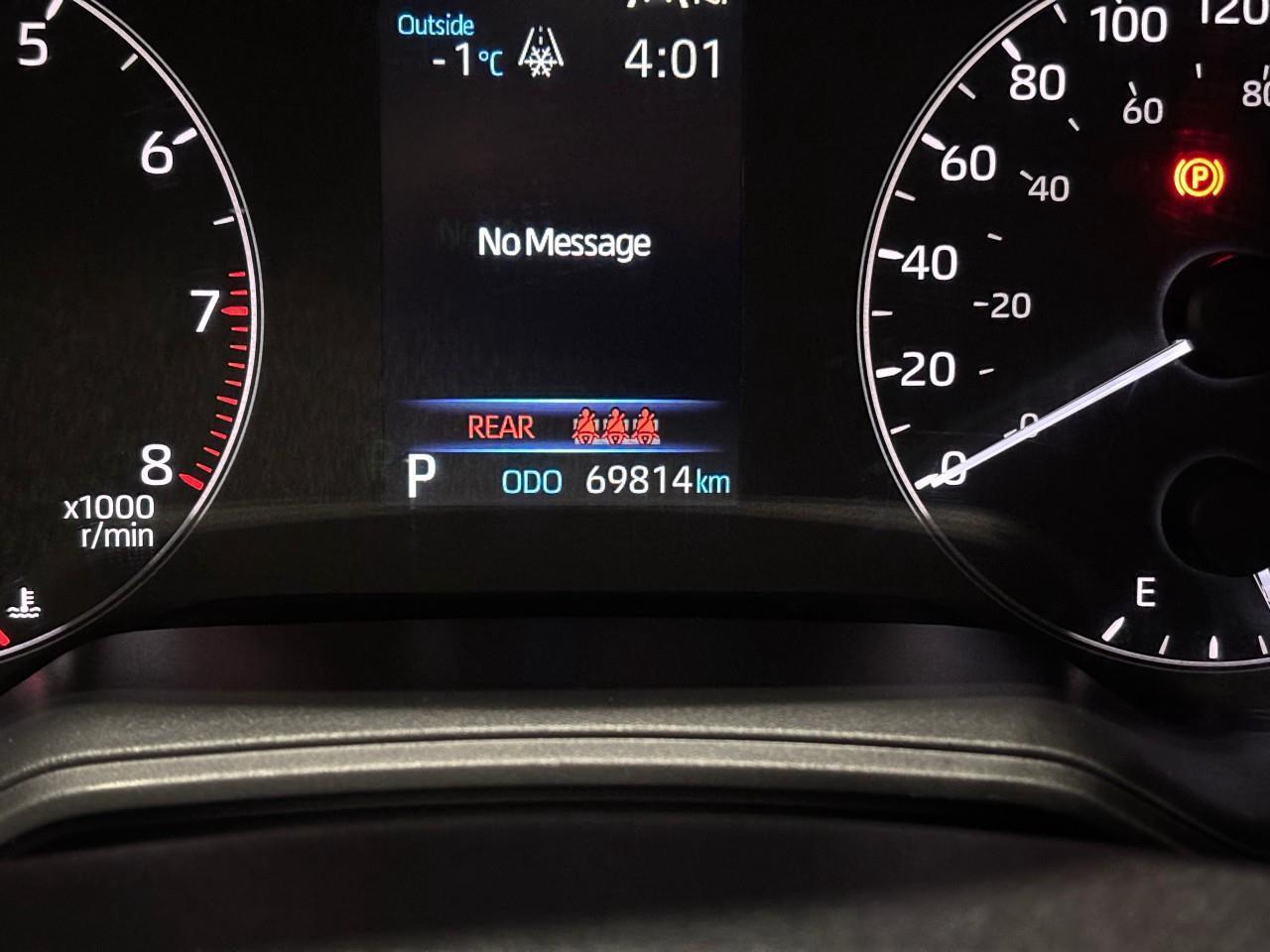 2024 Toyota Corolla Cross LE Photo