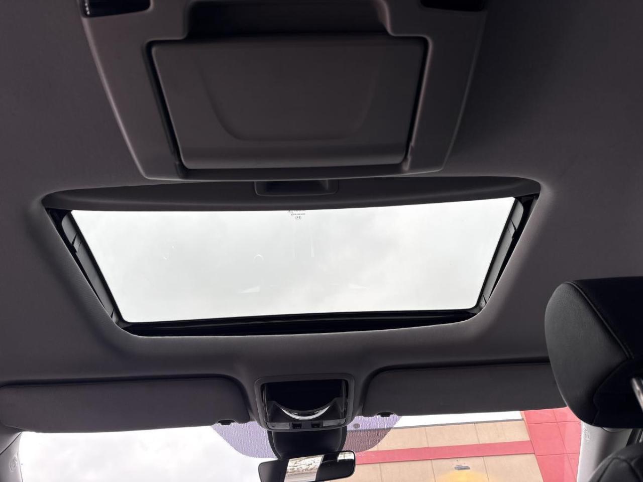 2022 Honda Odyssey EX-L w/Rear Entertainment System Photo