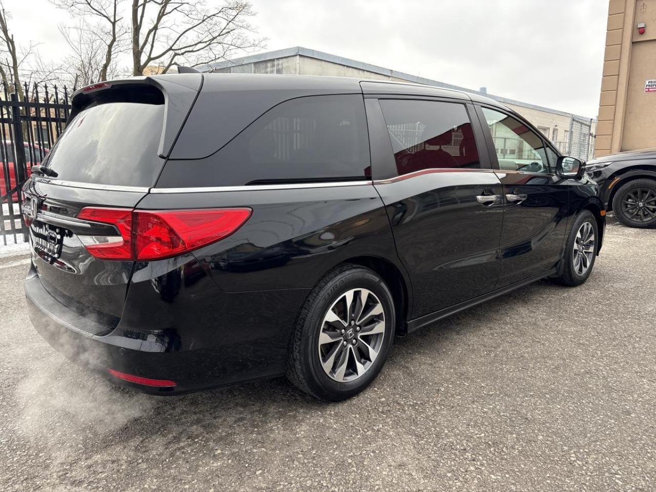2022 Honda Odyssey EX-L w/Rear Entertainment System Photo