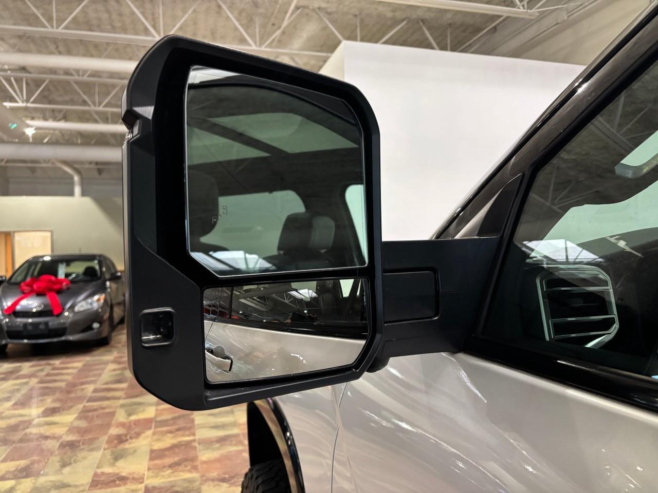 2023 Toyota Tundra Platinum Photo