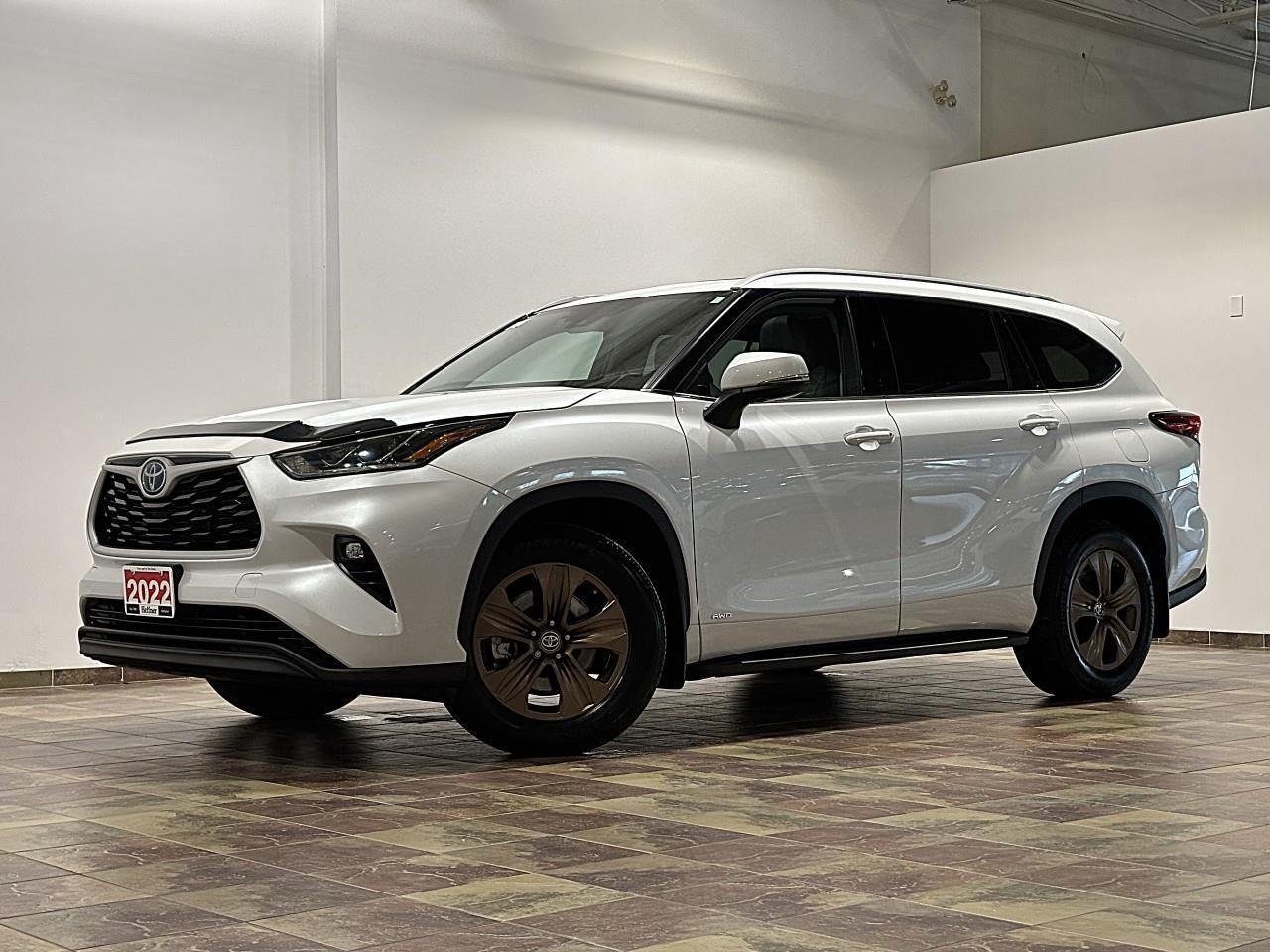 2022 Toyota Highlander Hybrid XLE Photo