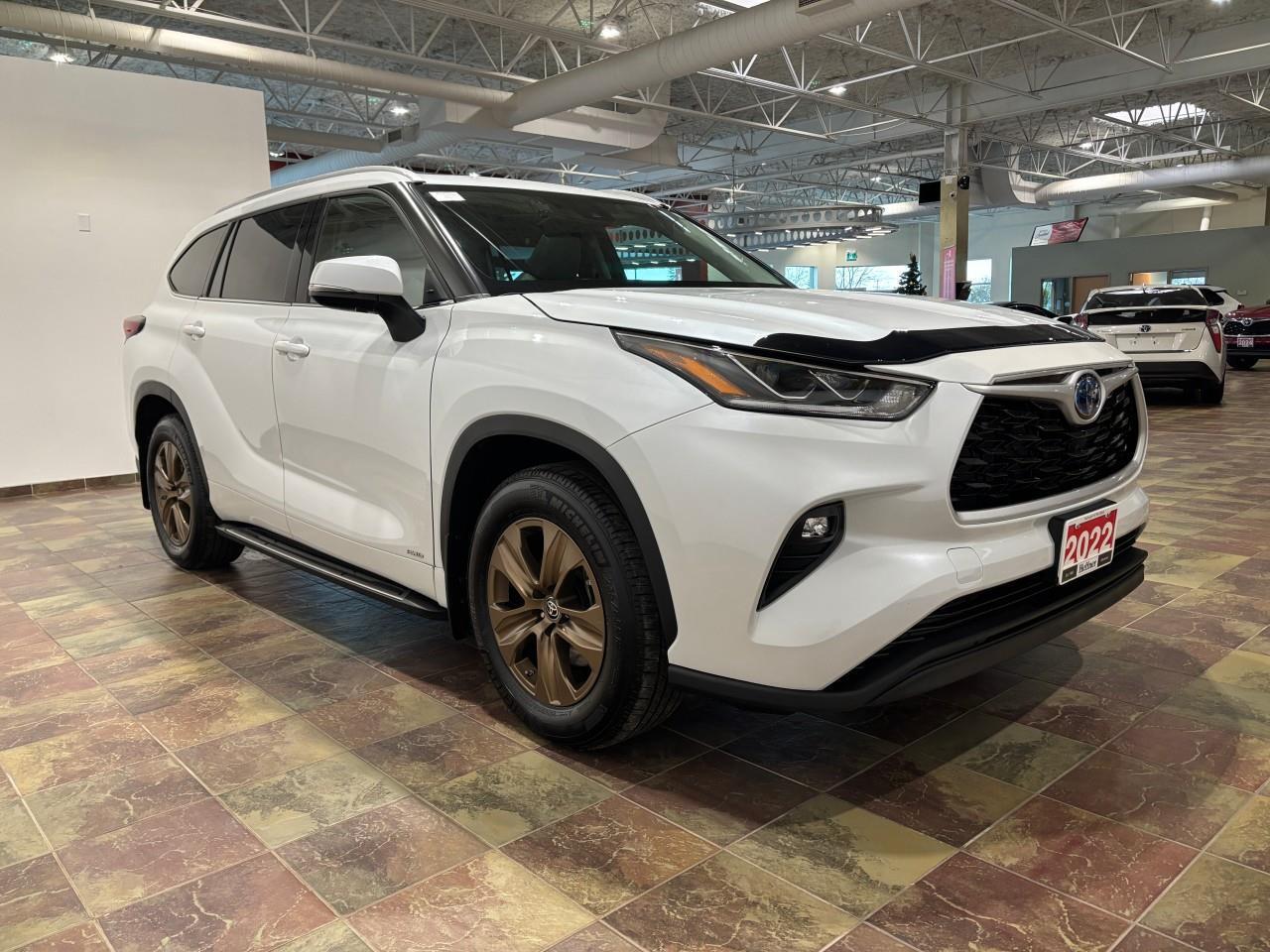 2022 Toyota Highlander Hybrid XLE Photo