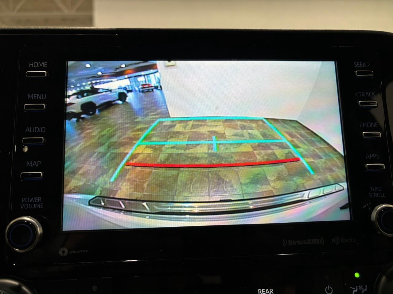 2022 Toyota Highlander Hybrid XLE Photo