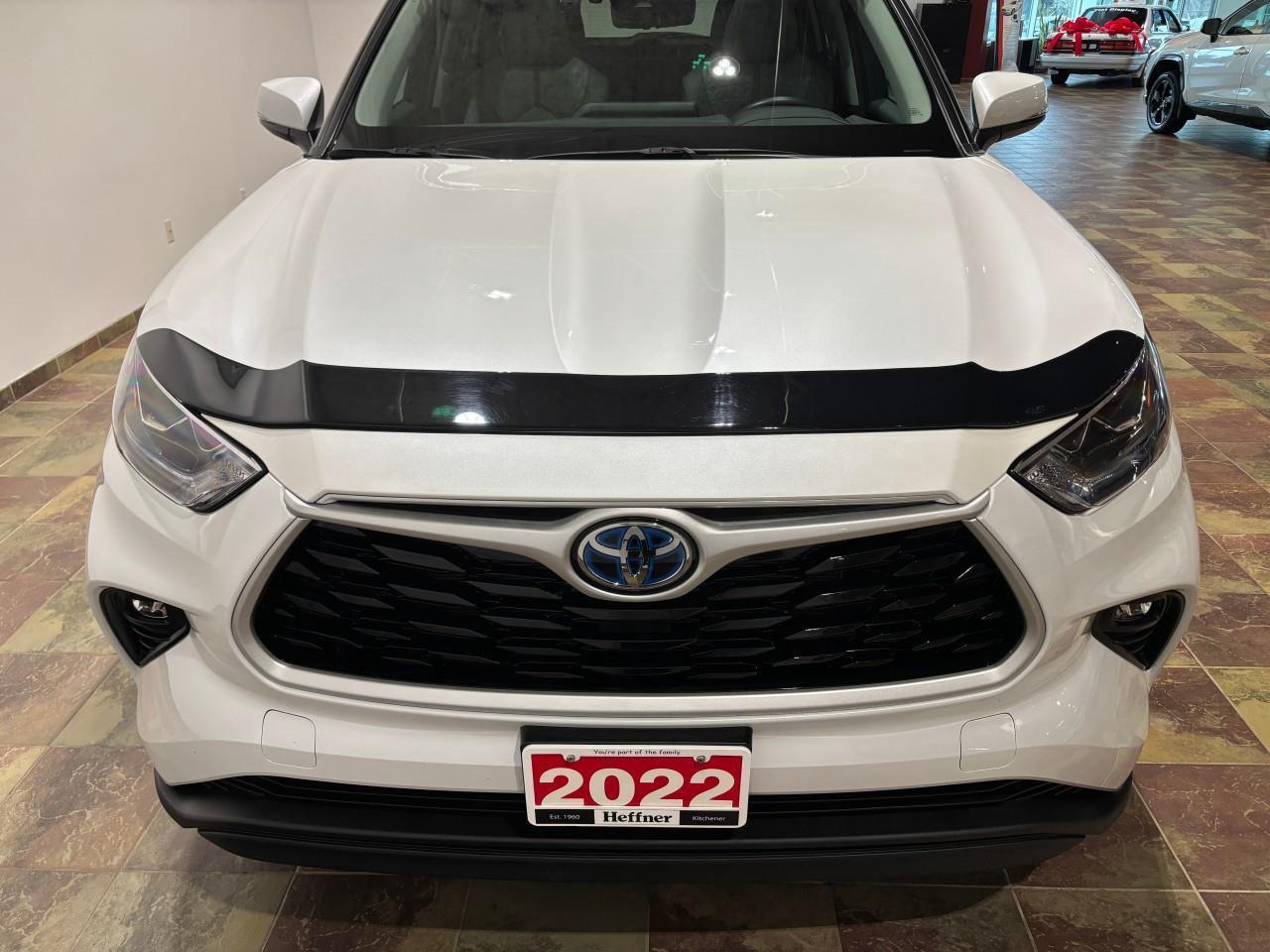 2022 Toyota Highlander Hybrid XLE Photo