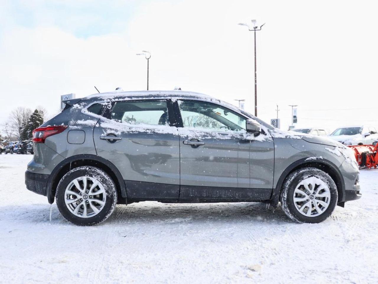 2021 Nissan Qashqai SV AWD  SUNROOF! ROOF RACKS! Photo2