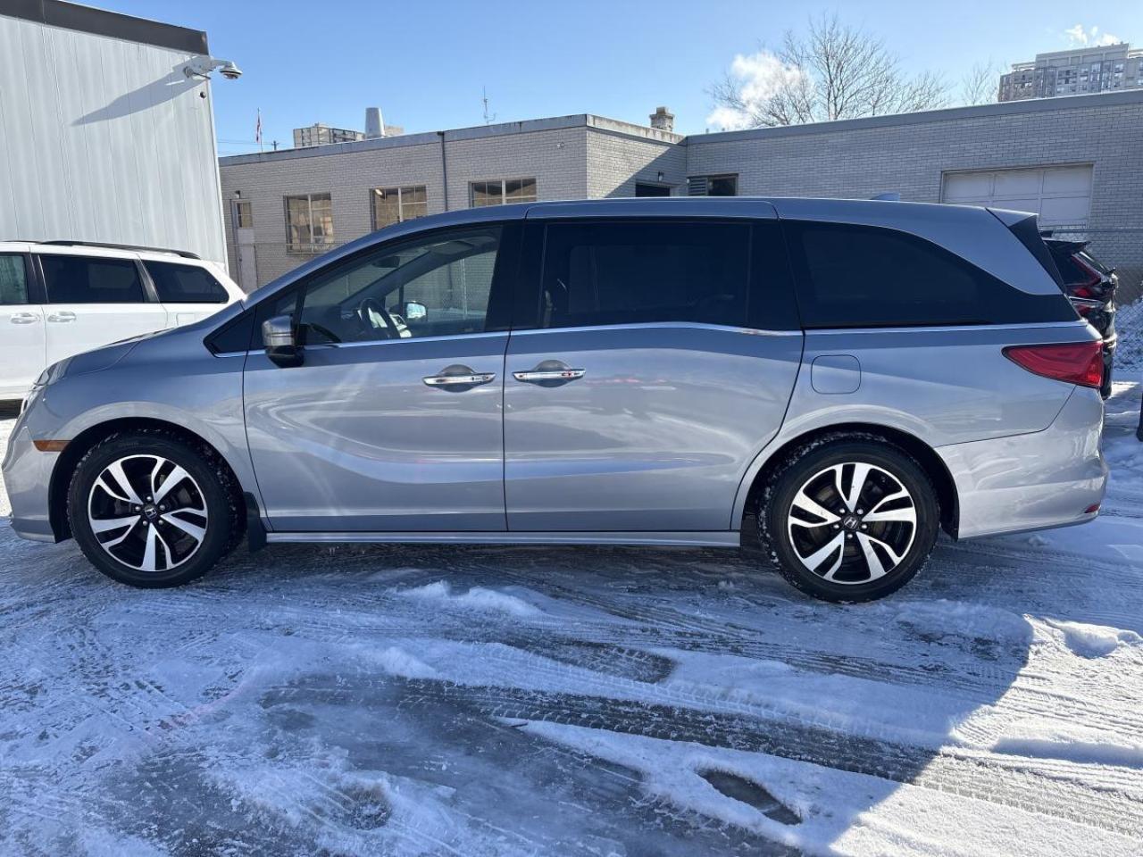 2019 Honda Odyssey Touring Photo4