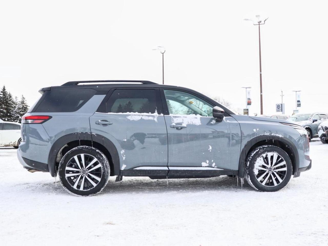 2024 Nissan Pathfinder Platinum  HUD, COOLED SEATS,BOSE Photo