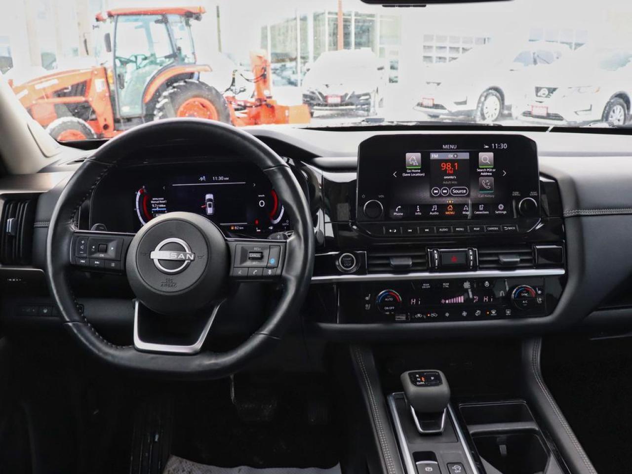 2024 Nissan Pathfinder Platinum  HUD, COOLED SEATS,BOSE Photo