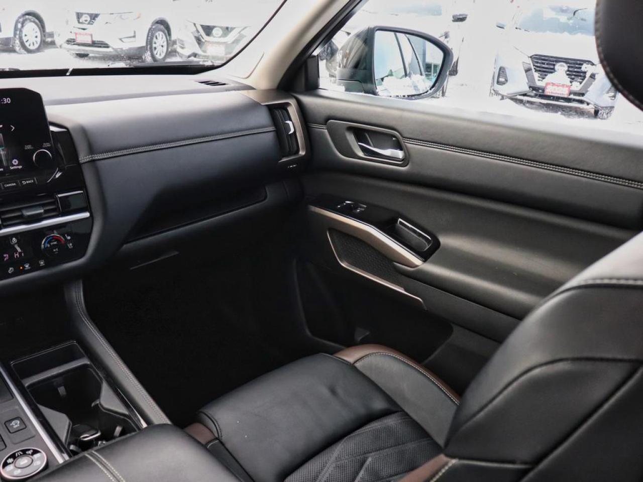 2024 Nissan Pathfinder Platinum  HUD, COOLED SEATS,BOSE Photo