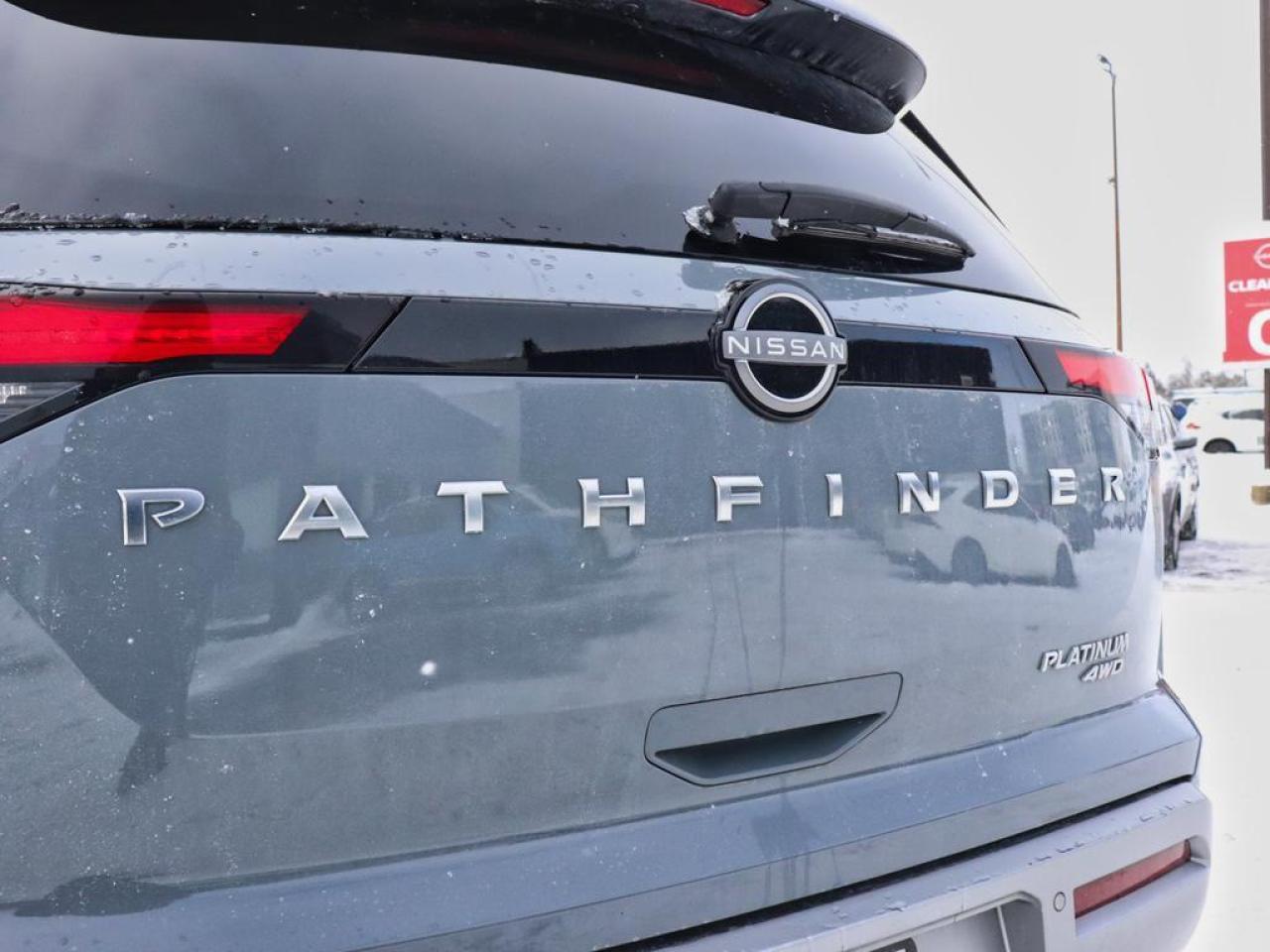 2024 Nissan Pathfinder Platinum  HUD, COOLED SEATS,BOSE Photo