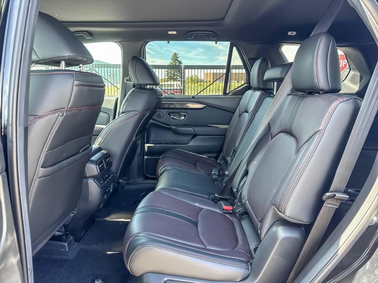 2025 Honda Pilot Black Edition Photo