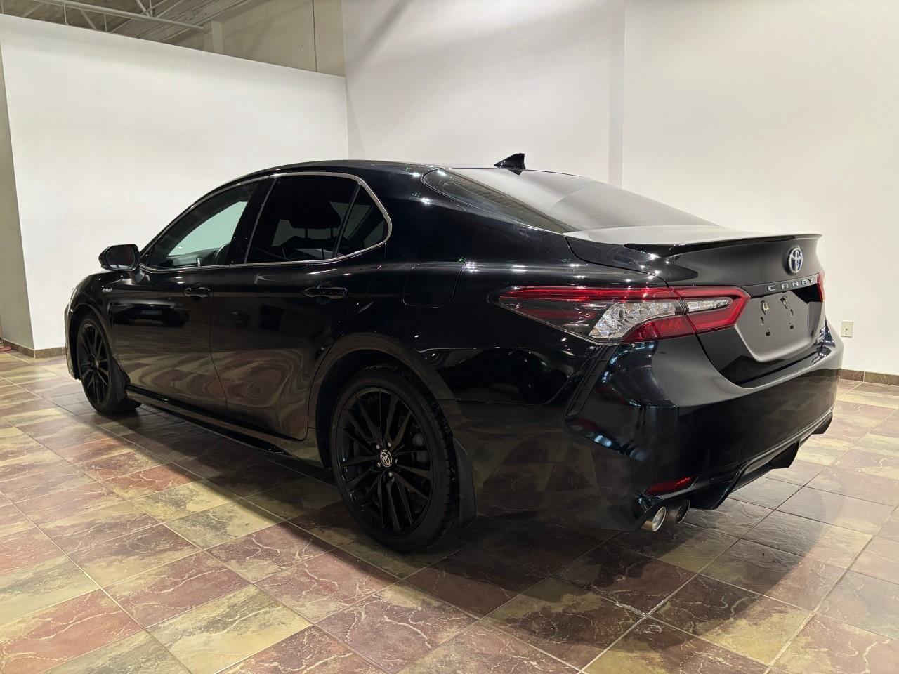 2021 Toyota Camry Hybrid XSE Photo
