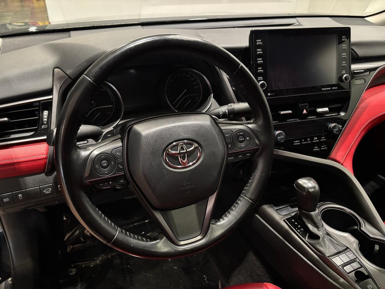 2021 Toyota Camry Hybrid XSE Photo