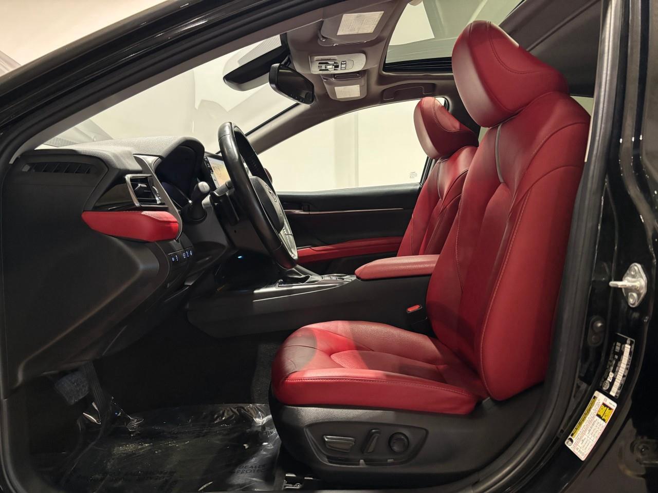 2021 Toyota Camry Hybrid XSE Photo