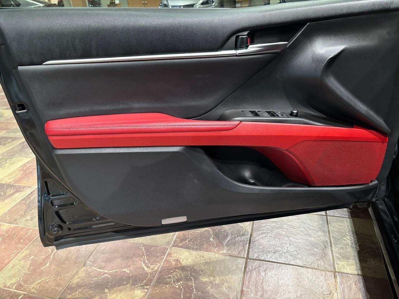 2021 Toyota Camry Hybrid XSE Photo