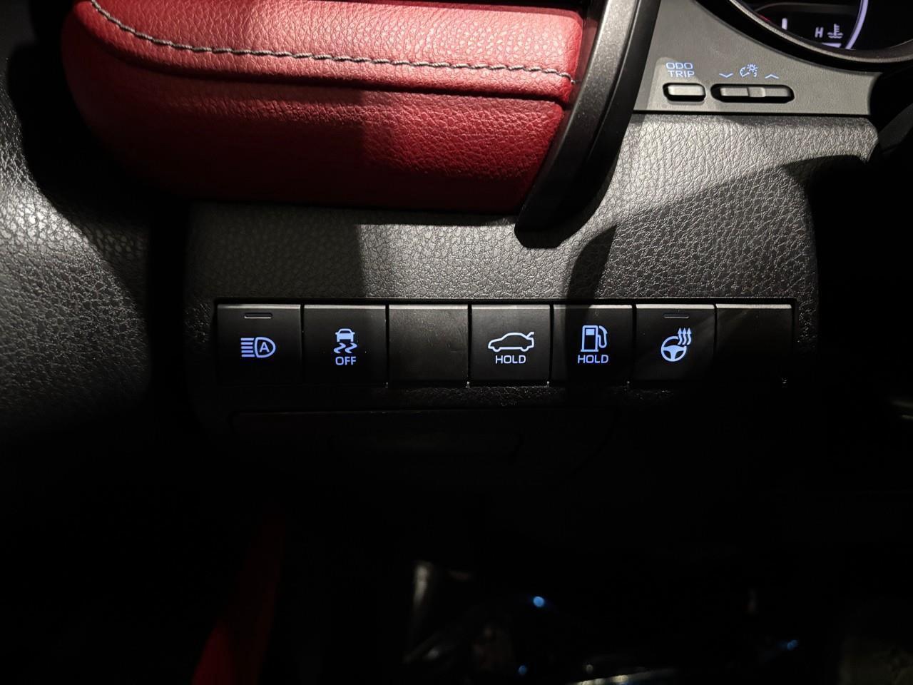 2021 Toyota Camry Hybrid XSE Photo