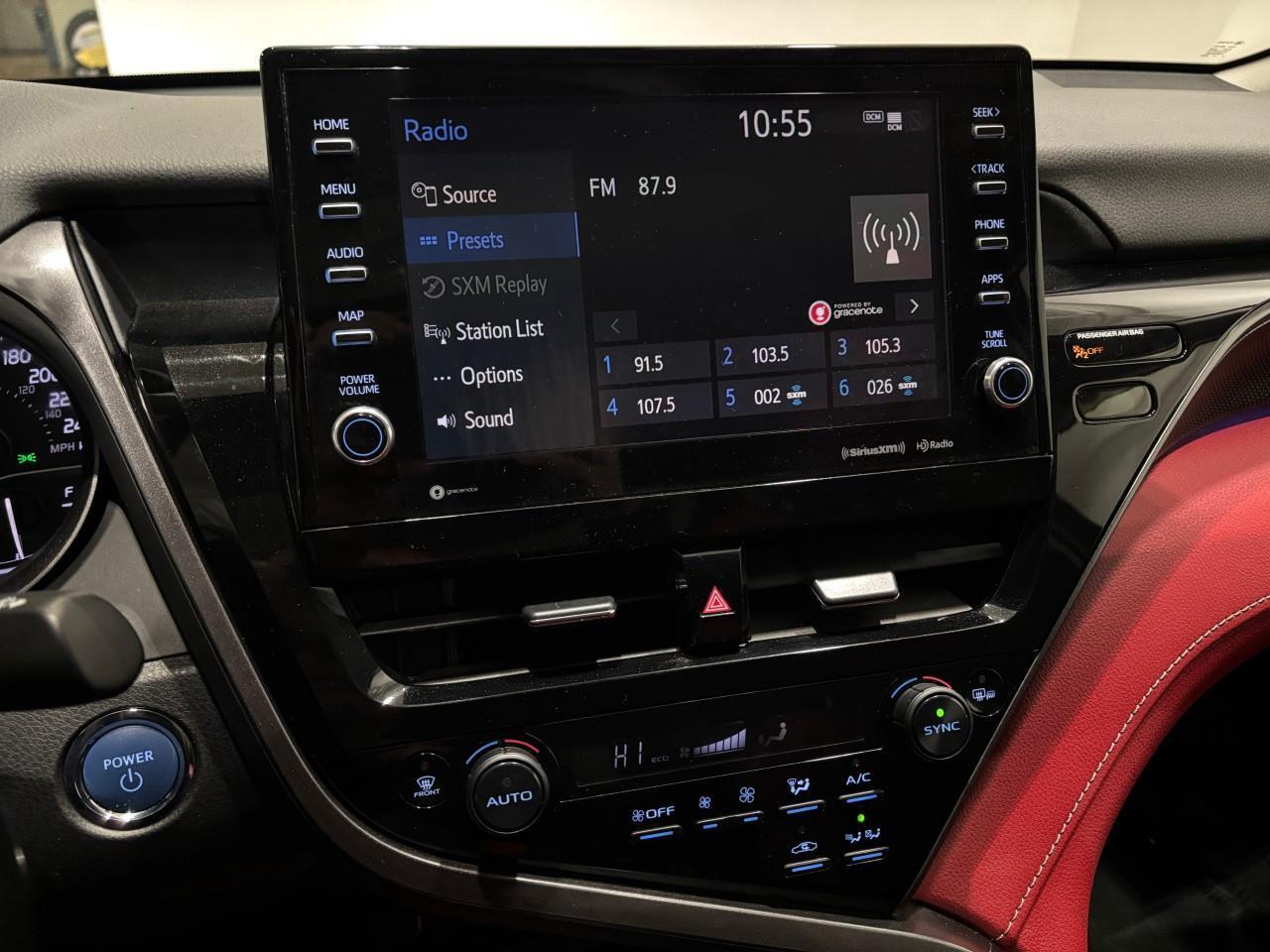 2021 Toyota Camry Hybrid XSE Photo