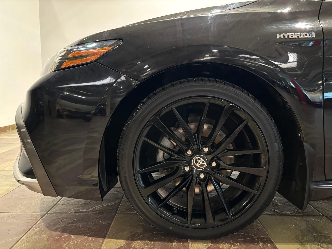 2021 Toyota Camry Hybrid XSE Photo