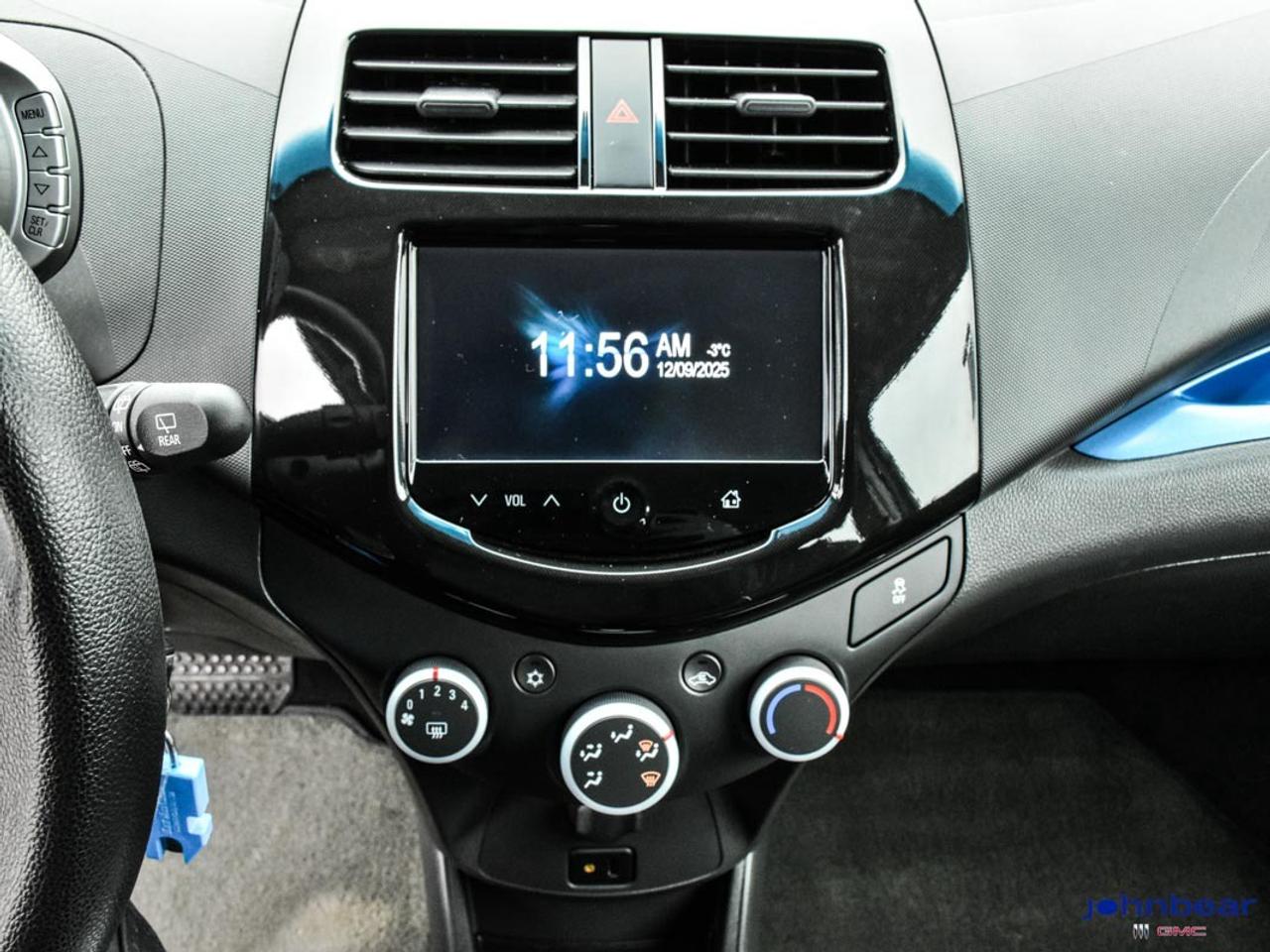 2014 Chevrolet Spark LT Photo