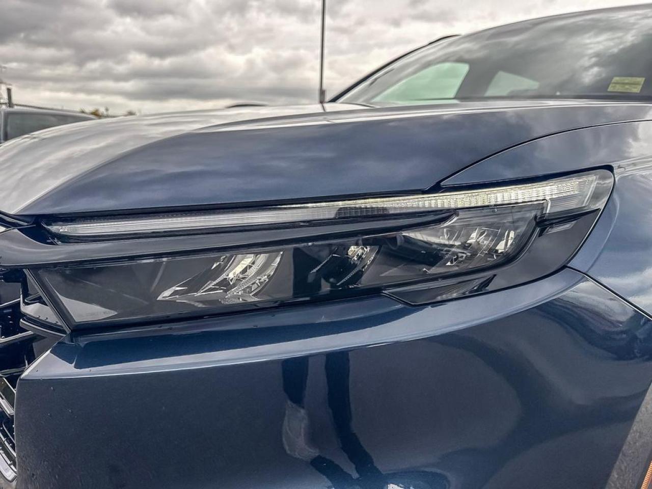 2025 Honda CR-V Hybrid Touring Photo