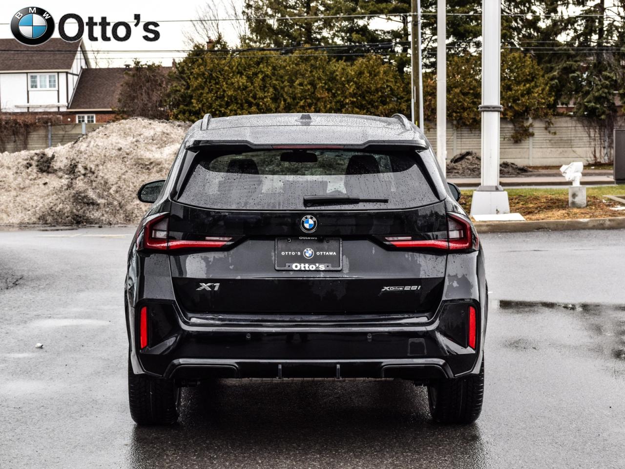 2024 BMW X1 xDrive28i M Sport Package Premium Essential Packag Photo