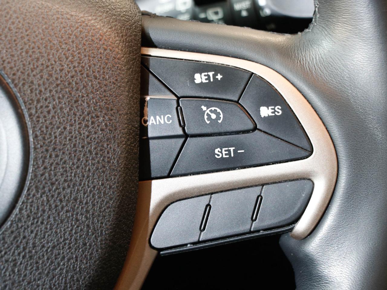 2015 Jeep Cherokee 4WD 4Dr Limited Photo