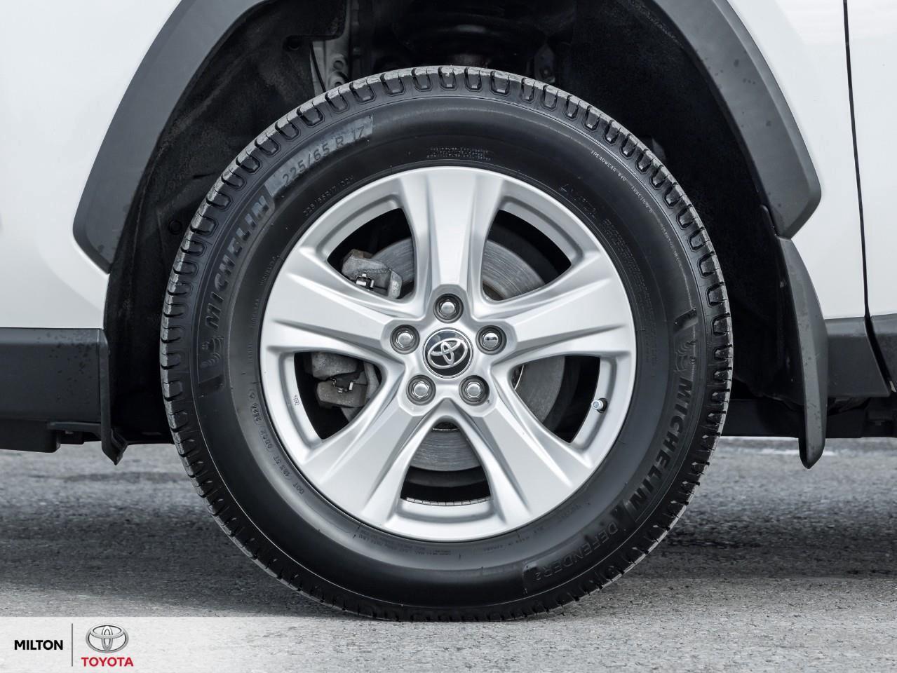 2021 Toyota RAV4 SUNROOF HEATED STEERING SMART KEY XLE Photo3