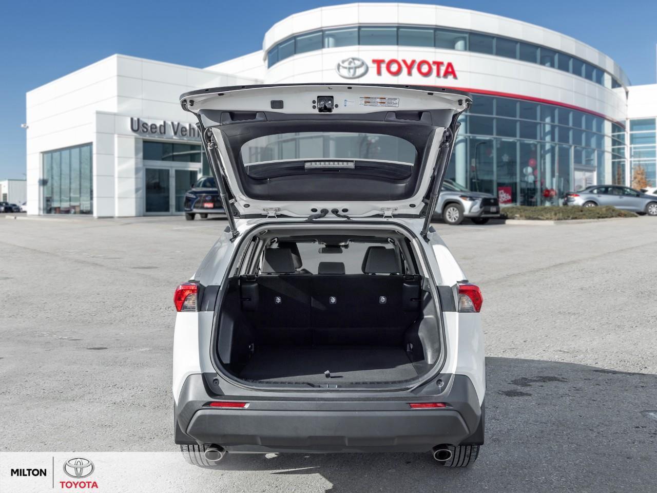 2021 Toyota RAV4 SUNROOF HEATED STEERING SMART KEY XLE Photo