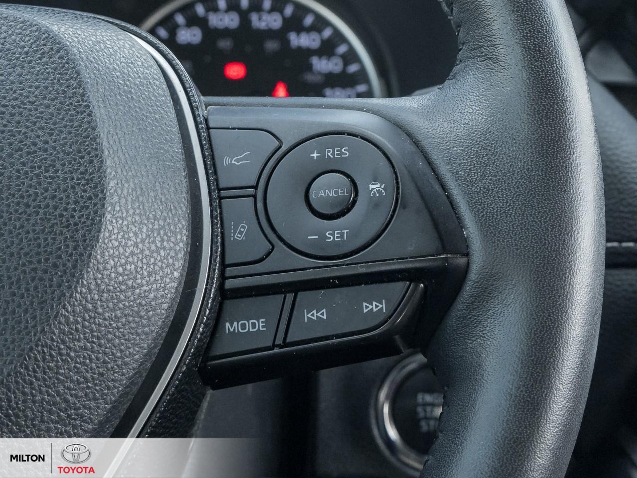 2021 Toyota RAV4 SUNROOF HEATED STEERING SMART KEY XLE Photo