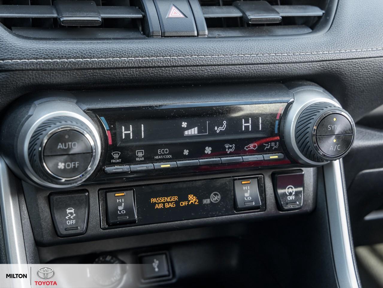 2021 Toyota RAV4 SUNROOF HEATED STEERING SMART KEY XLE Photo