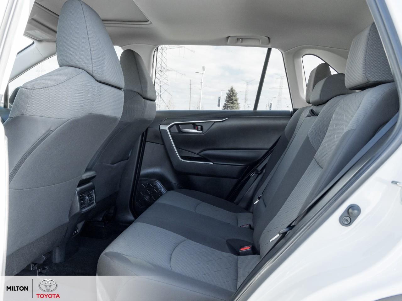 2021 Toyota RAV4 SUNROOF HEATED STEERING SMART KEY XLE Photo