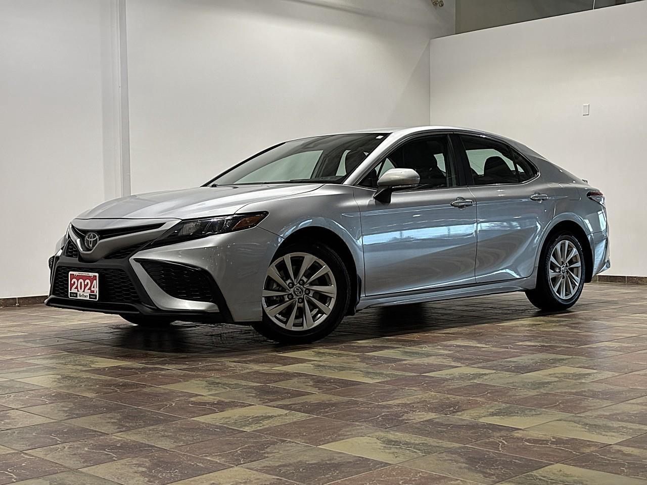 2024 Toyota Camry SE Photo