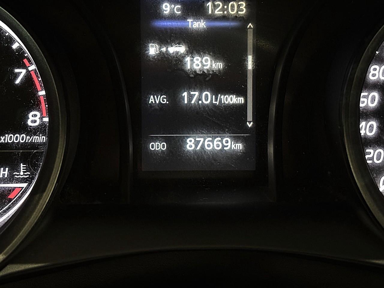 2024 Toyota Camry SE Photo