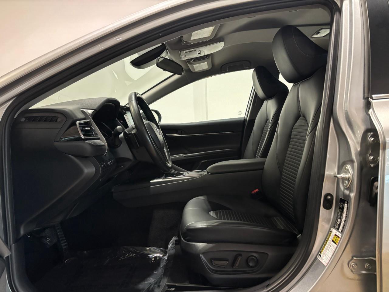 2024 Toyota Camry SE Photo