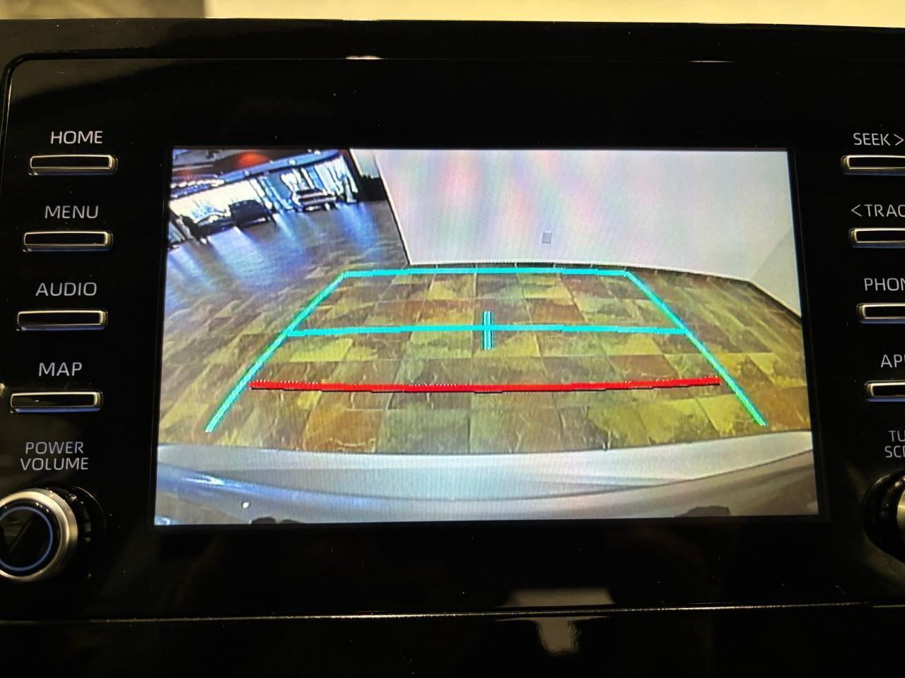 2024 Toyota Camry SE Photo