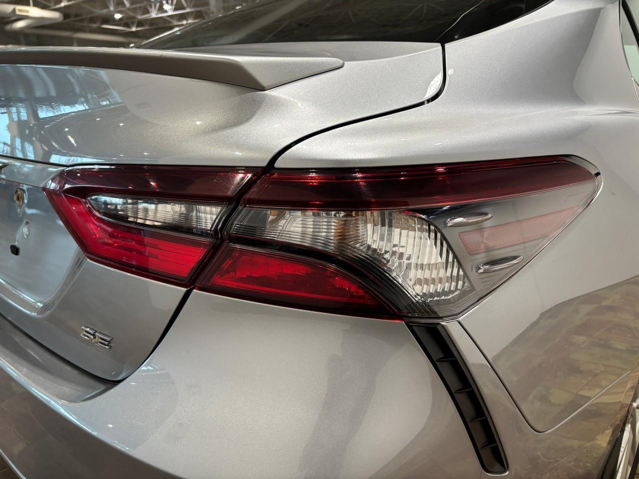 2024 Toyota Camry SE Photo