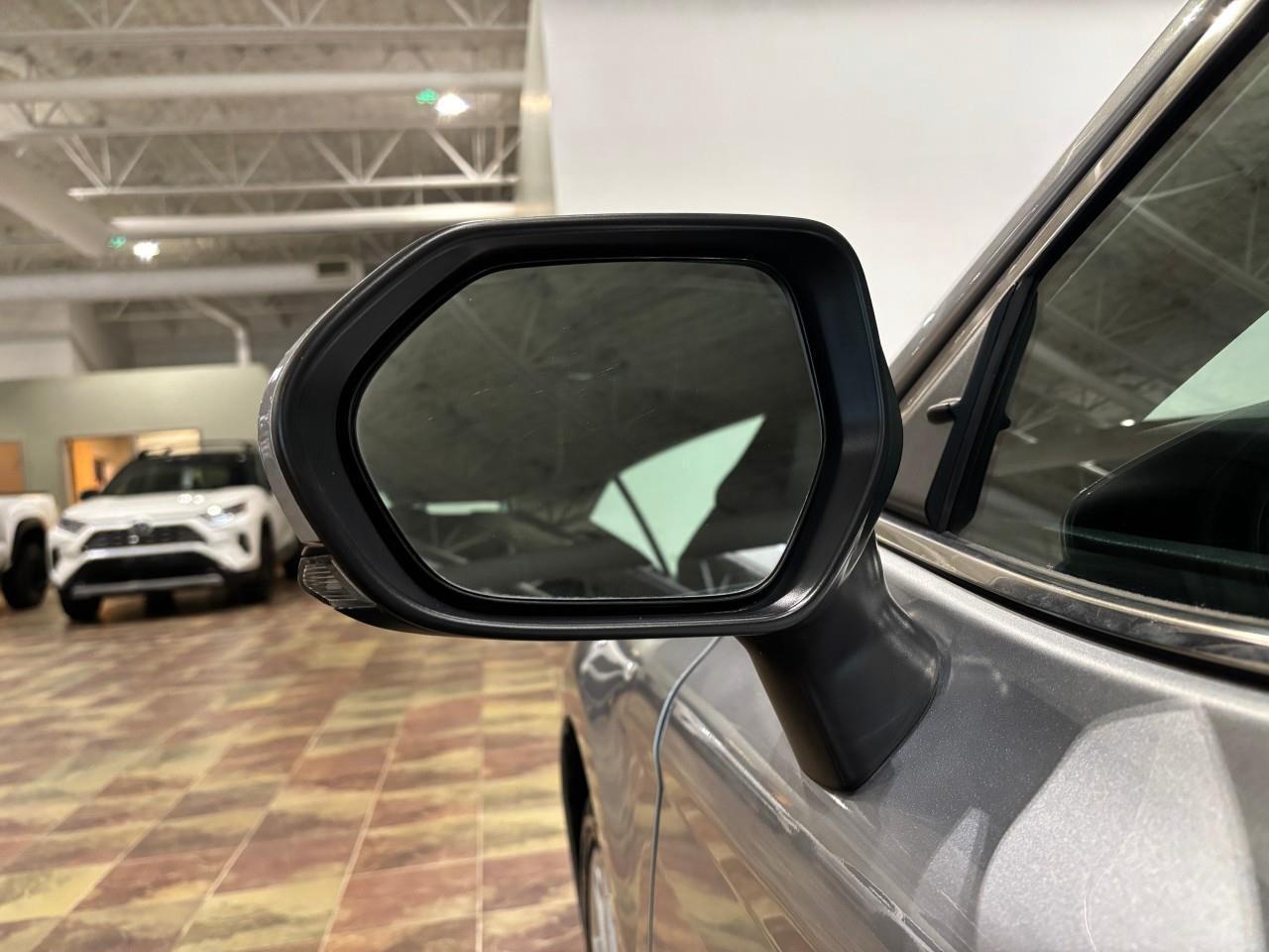 2024 Toyota Camry SE Photo