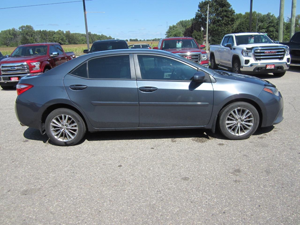 2014 Toyota Corolla 4dr Sdn CVT LE NO ACCIDENTS Photo