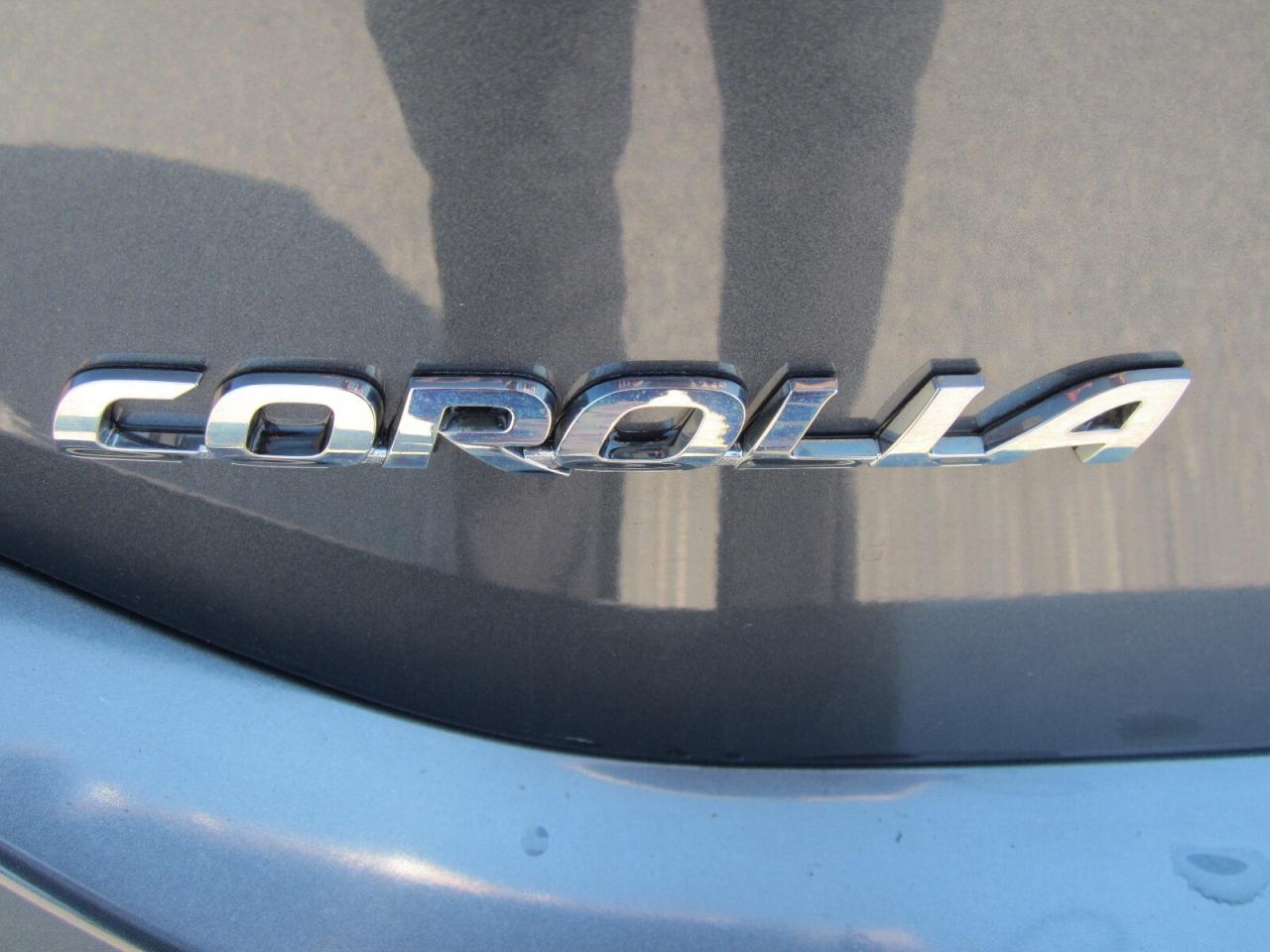 2014 Toyota Corolla 4dr Sdn CVT LE NO ACCIDENTS Photo