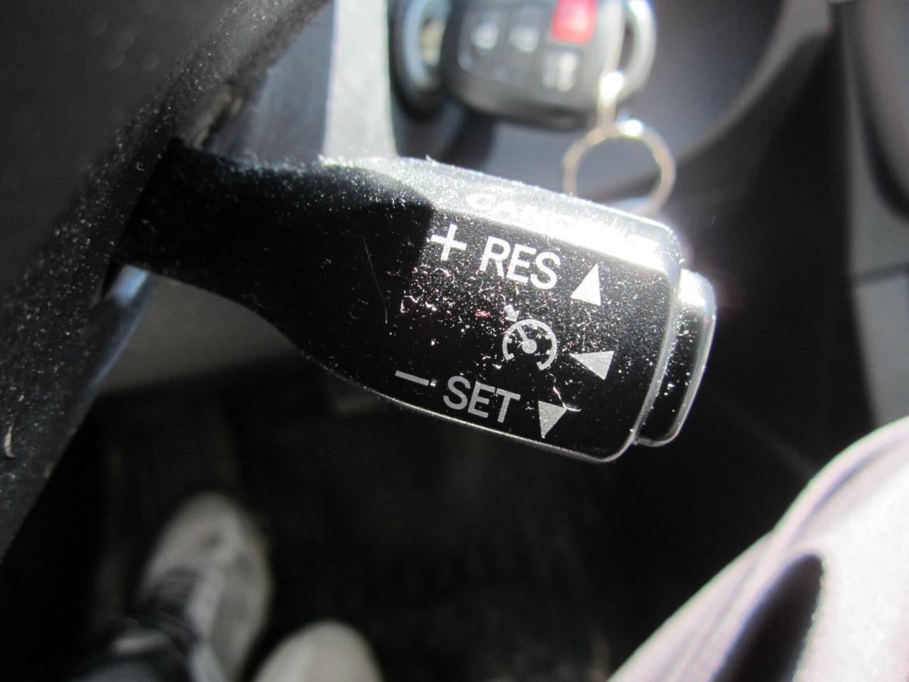 2014 Toyota Corolla 4dr Sdn CVT LE NO ACCIDENTS Photo