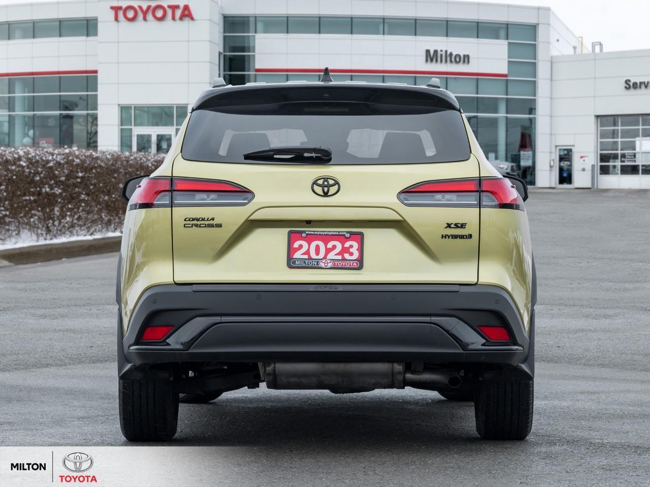 2023 Toyota Corolla Cross JBL STEREO LEATHER POWER SEATS ONE OWNER TCUV XSE Photo