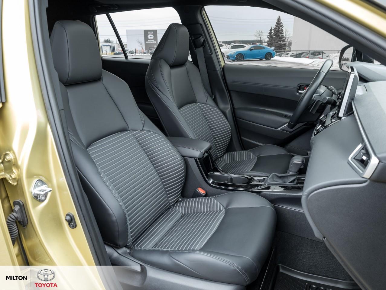 2023 Toyota Corolla Cross JBL STEREO LEATHER POWER SEATS ONE OWNER TCUV XSE Photo