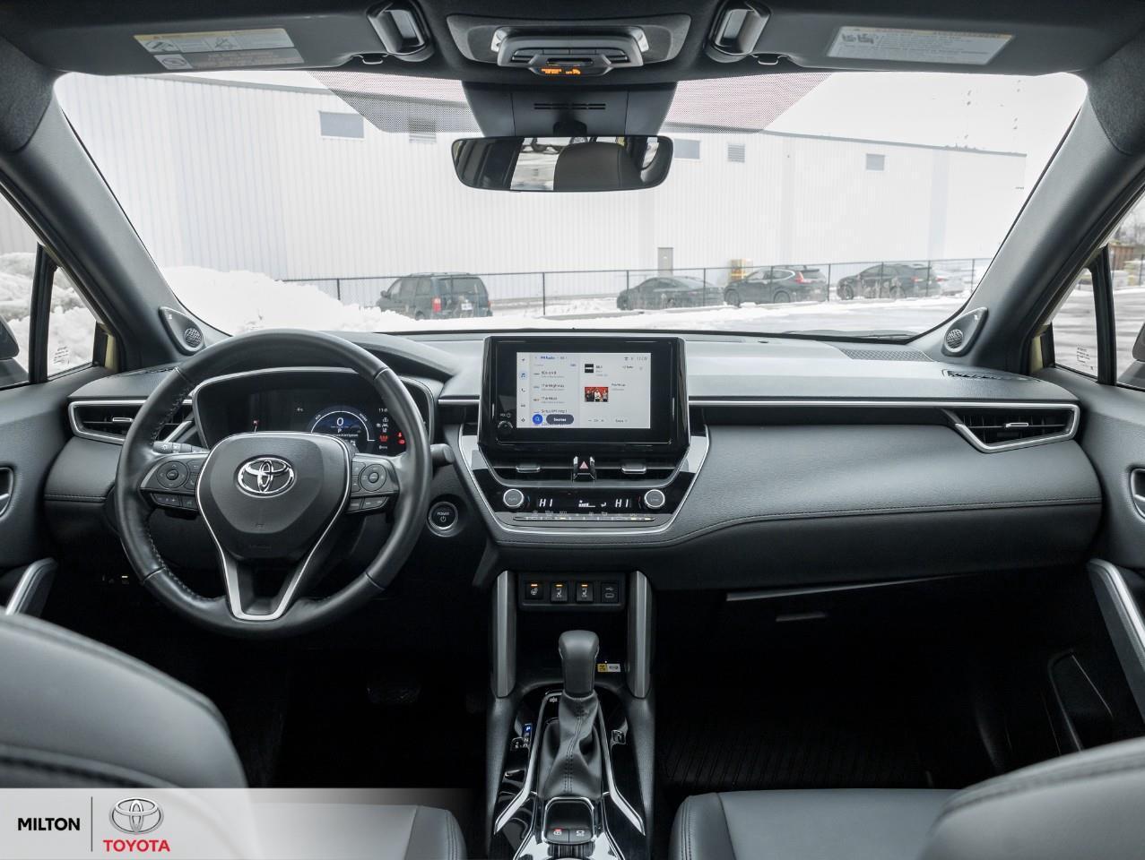 2023 Toyota Corolla Cross JBL STEREO LEATHER POWER SEATS ONE OWNER TCUV XSE Photo